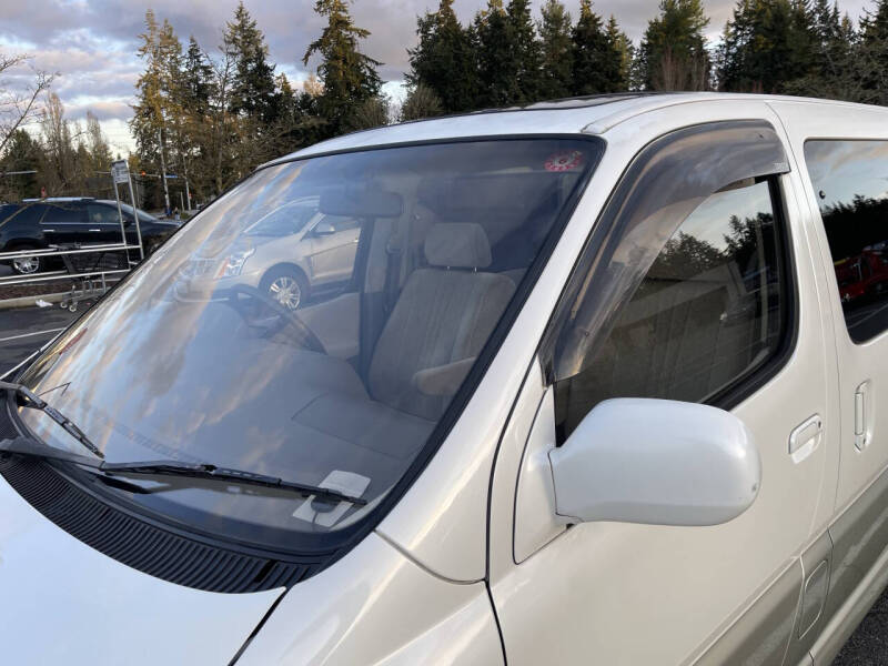 1997 Toyota Granvia