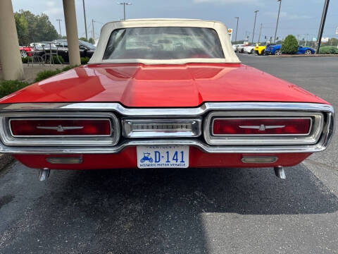1964 Ford Thunderbird