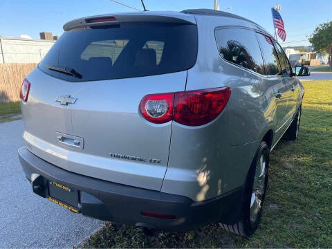 2011 Chevrolet Traverse LTZ