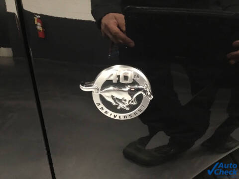 2004 Ford Mustang GT Deluxe