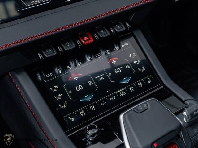 2025 Lamborghini Urus SE