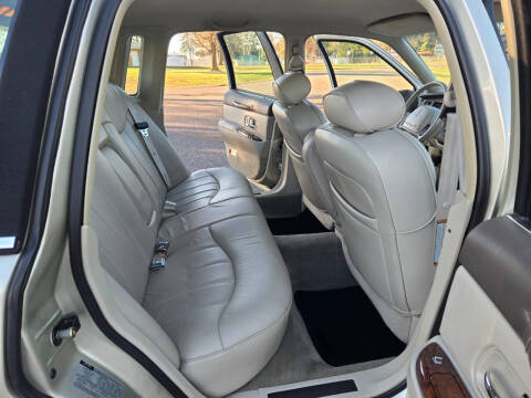 1997 Lincoln Town Car Executive