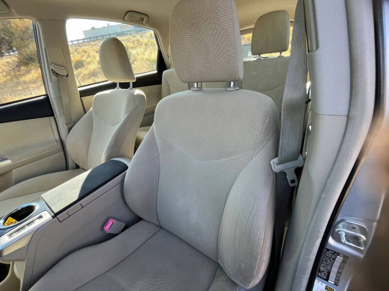 2013 Toyota Prius v Three
