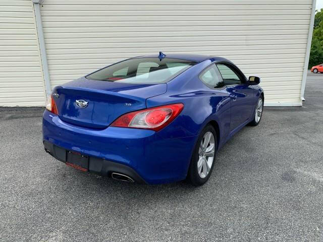 2011 Hyundai Genesis Coupe 3.8L Grand Touring