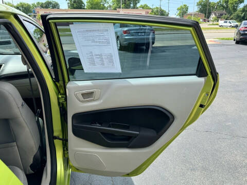 2011 Ford Fiesta SE