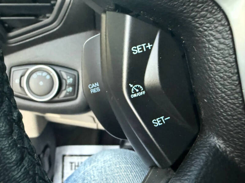 2017 Ford C-MAX Hybrid Titanium