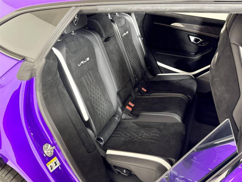 2024 Lamborghini Urus Performante