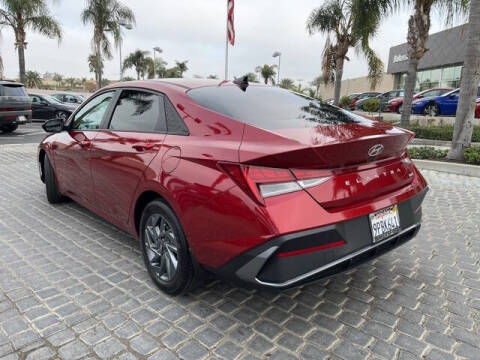 2024 Hyundai Elantra Hybrid Blue