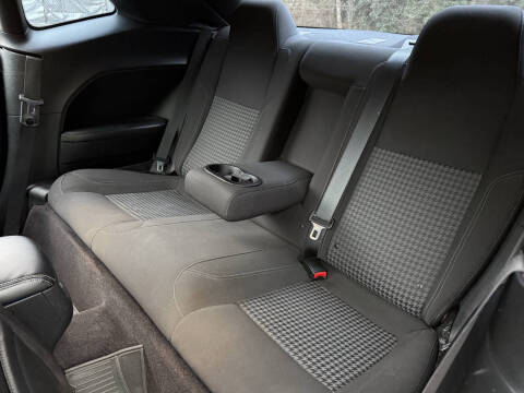 2016 Dodge Challenger SXT