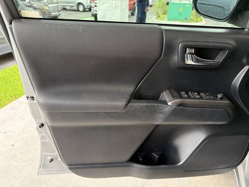 Used 2019 Toyota Tacoma TRD Sport with VIN 3TMAZ5CN0KM101361 for sale in Tampa, FL