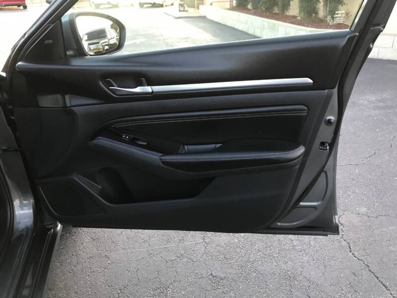 2021 Nissan Altima 2.5 SV