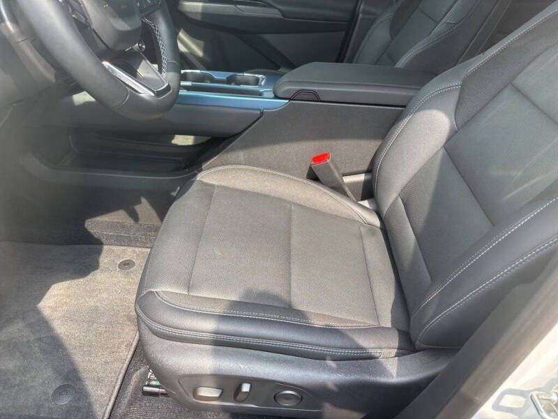 2024 Chevrolet Equinox EV LT