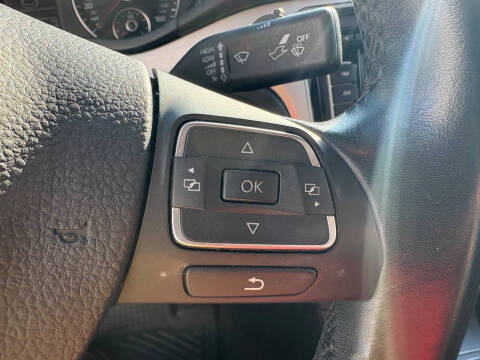 2012 Volkswagen Passat SE PZEV