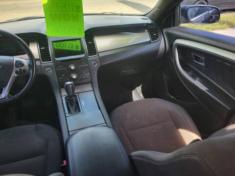 2016 Ford Taurus SEL