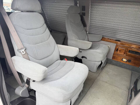 2000 Ford E-Series E-150