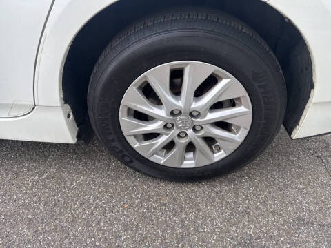 2012 Toyota Prius Plug-in Hybrid