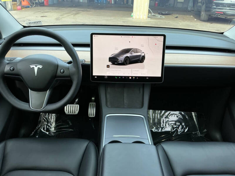 2023 Tesla Model Y Performance