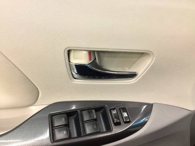 2012 Toyota Sienna SE 8-Passenger