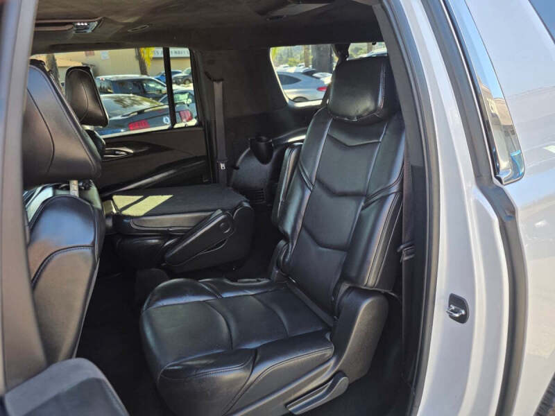 2019 Cadillac Escalade ESV Platinum