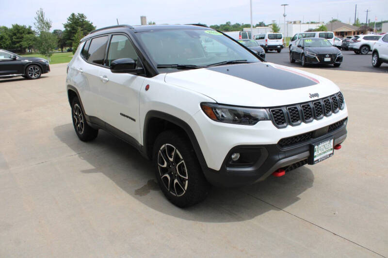 2025 Jeep Compass Trailhawk