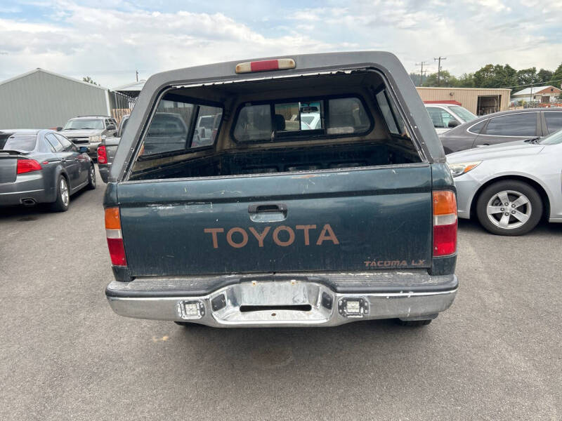 1995 Toyota Tacoma null photo 4