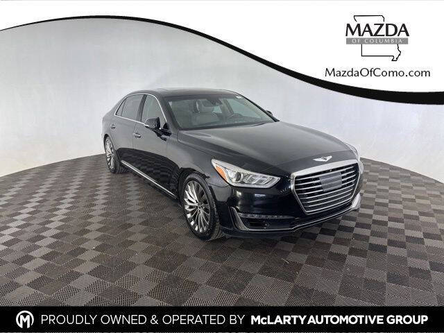 2017 Genesis G90