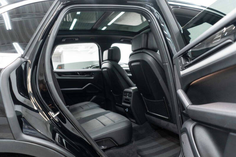2024 Porsche Cayenne