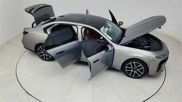 2023 BMW 7 Series 740i