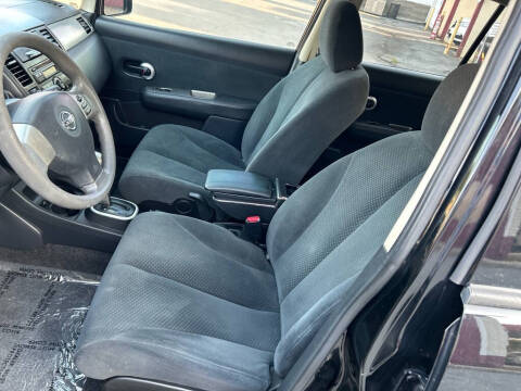 2011 Nissan Versa 1.8 S