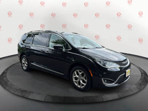 2018 Chrysler Pacifica Touring L Plus