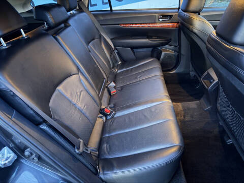 2011 Subaru Outback 2.5i Limited