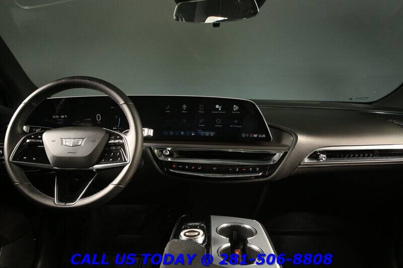 2024 Cadillac LYRIQ Tech