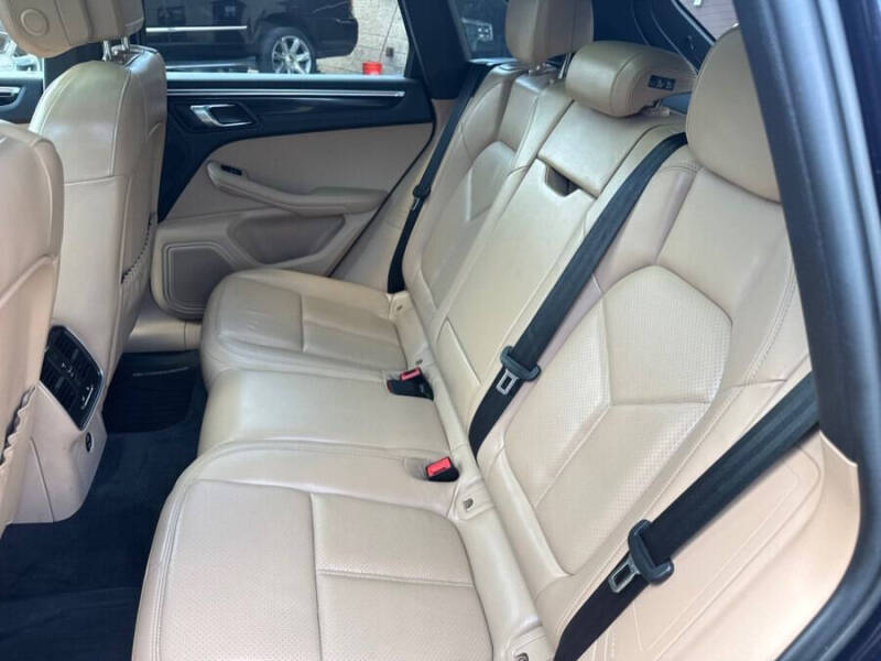 2023 Porsche Macan