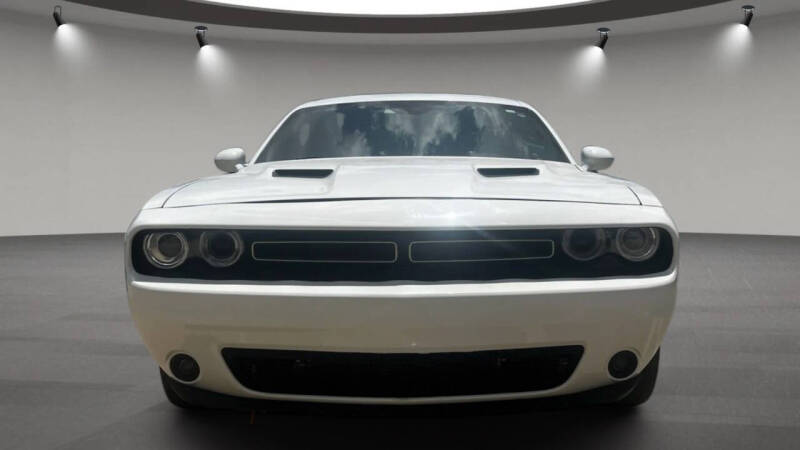 2018 Dodge Challenger SXT Plus