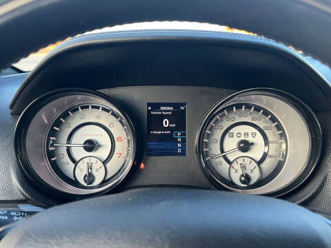 2014 Chrysler 300 C John Varvatos Limited Edition