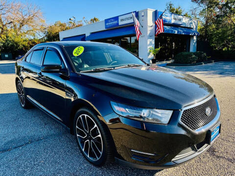 2017 Ford Taurus SHO