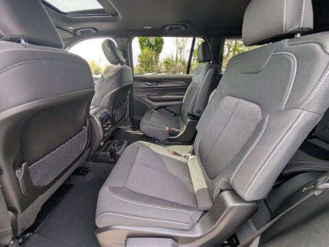 2025 Jeep Grand Cherokee L Laredo X