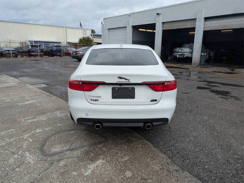 2017 Jaguar XF 35t Premium