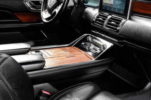 2019 Lincoln Navigator Select