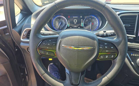 2022 Chrysler Pacifica Touring