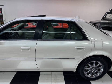 2011 Cadillac DTS Luxury Collection