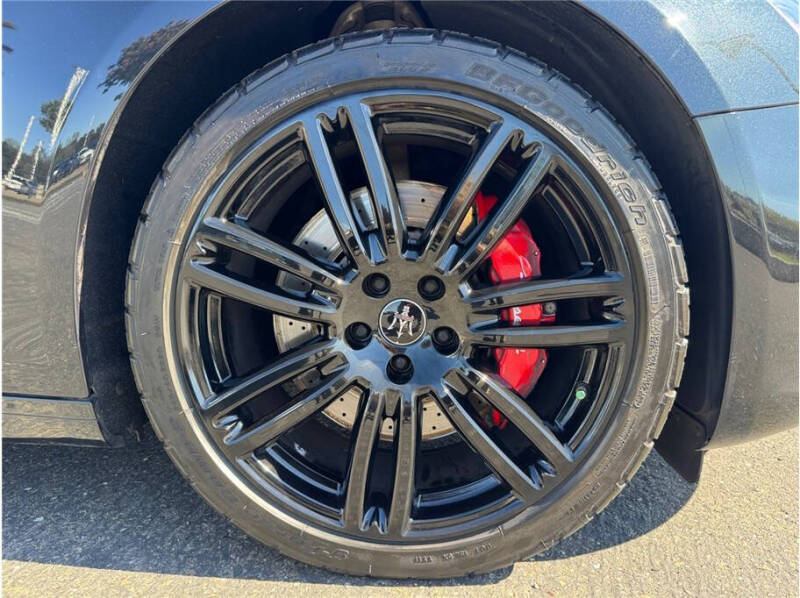 2023 Maserati Ghibli Modena