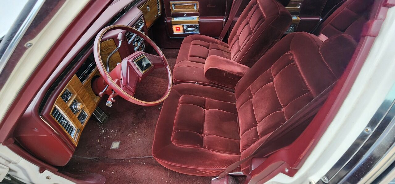1984 Cadillac Fleetwood Brougham 92