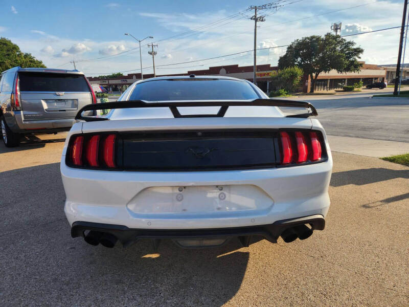 2019 Ford Mustang