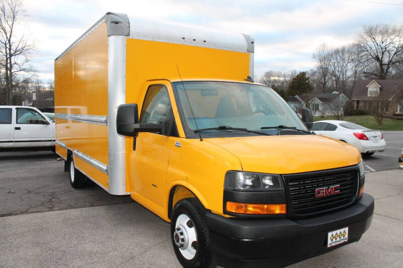 2018 GMC Savana for sale at KEEN AUTOMOTIVE in Clarksville TN
