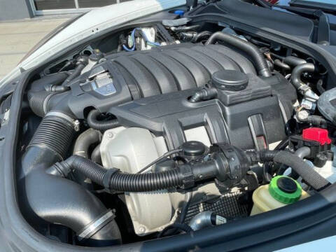 2016 Porsche Panamera GTS