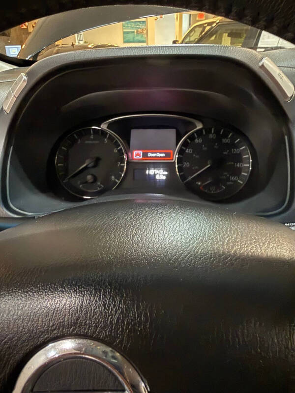 2015 Nissan Pathfinder SL