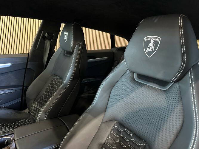2019 Lamborghini Urus