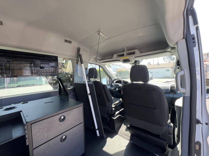 2018 Ford Transit 150 XLT