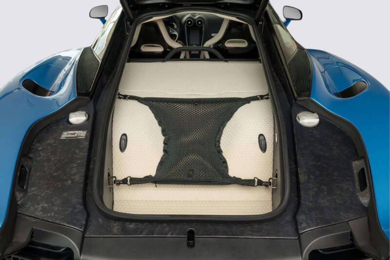 2023 McLaren GT